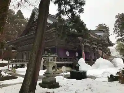 成相寺の本殿・本堂