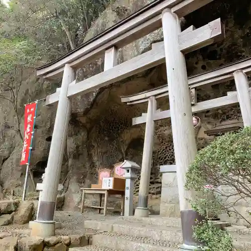 救馬溪観音の{uncategorized: "未分類", other: "その他", undefined: "問題あり", building: "その他建物", grave: "お墓", sacred_gate: "鳥居", guardian: "狛犬", statue: "像", buddha: "仏像", history: "歴史", nature: "自然", garden: "庭園", animal: "動物", pagoda: "塔", temizu: "手水舎", mountain_gate: "山門・神門", sanctuary: "本殿・本堂", subordinate: "末社・摂社", art: "芸術", scenery: "景色", jizo: "地蔵", ema: "絵馬", goshuin: "御朱印", omikuji: "おみくじ", items: "授与品その他", amulet: "お守り", goshuincho: "御朱印帳", eats: "食事", festival: "お祭り", votive_dance: "神楽", shichigosan: "七五三参", wedding: "結婚式", experience: "体験その他", initially: "初詣", around: "周辺", anti_infection: "感染症対策"}