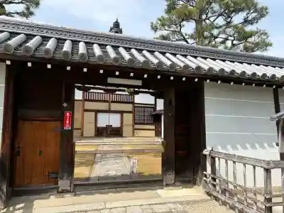 妙心寺（妙心禅寺）の{uncategorized: "未分類", other: "その他", undefined: "問題あり", building: "その他建物", grave: "お墓", sacred_gate: "鳥居", guardian: "狛犬", statue: "像", buddha: "仏像", history: "歴史", nature: "自然", garden: "庭園", animal: "動物", pagoda: "塔", temizu: "手水舎", mountain_gate: "山門・神門", sanctuary: "本殿・本堂", subordinate: "末社・摂社", art: "芸術", scenery: "景色", jizo: "地蔵", ema: "絵馬", goshuin: "御朱印", omikuji: "おみくじ", items: "授与品その他", amulet: "お守り", goshuincho: "御朱印帳", eats: "食事", festival: "お祭り", votive_dance: "神楽", shichigosan: "七五三参", wedding: "結婚式", experience: "体験その他", initially: "初詣", around: "周辺", anti_infection: "感染症対策"}