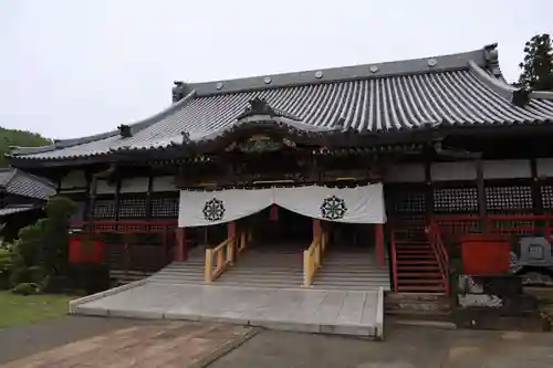 大光普照寺の本殿