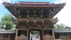 西新井大師総持寺の山門