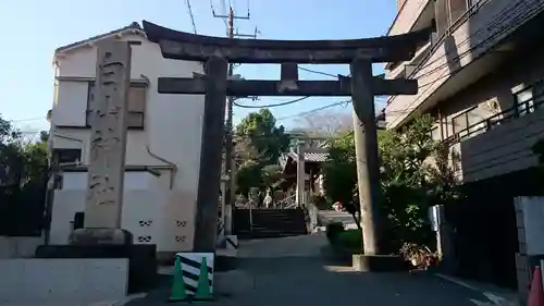 白山神社の鳥居