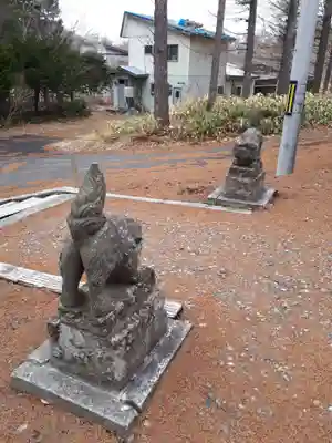 仁井別神社の狛犬