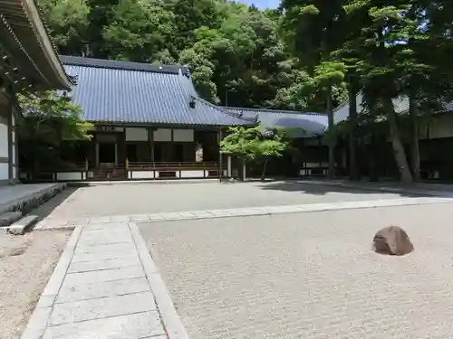 佛通寺の庭園