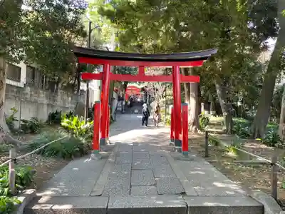 自由が丘熊野神社の鳥居