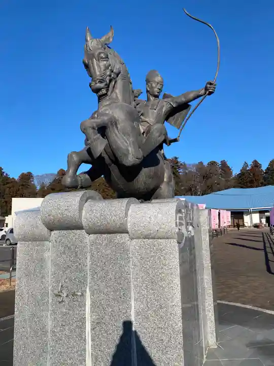 那須神社の像