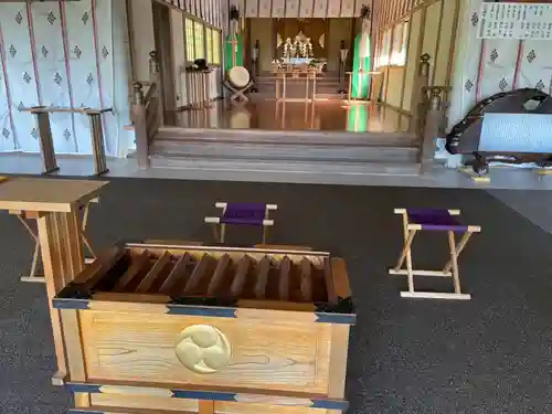 三石神社の本殿