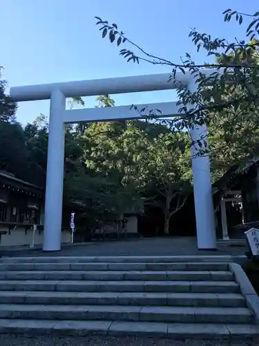 安房神社の鳥居