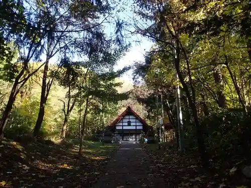 定山渓神社の本殿