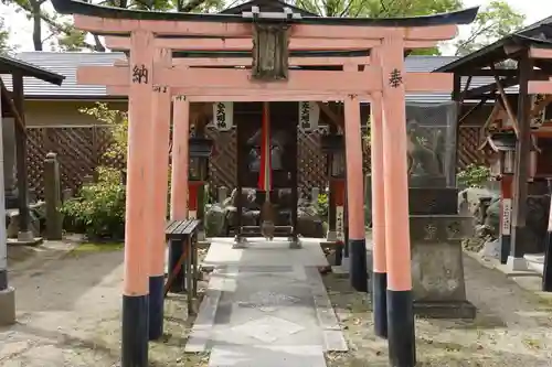 與杼神社の末社