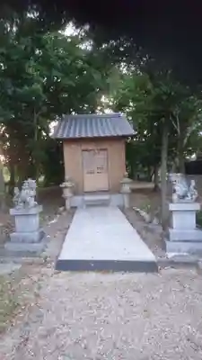 西汰上神明社の末社・摂社