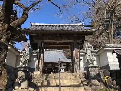 龍真寺の山門・神門