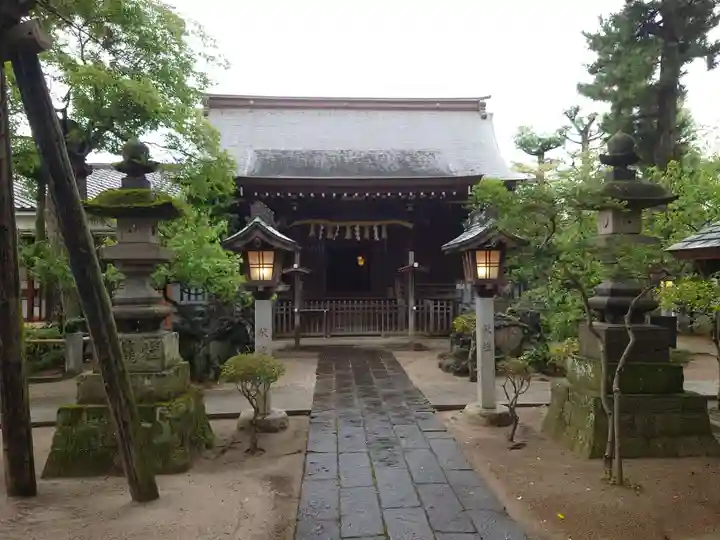 白幡天神社の本殿・本堂
