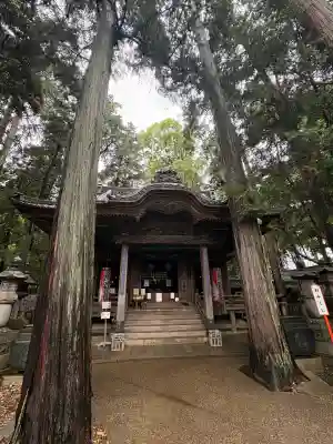 豊川閣　妙厳寺の{uncategorized: "未分類", other: "その他", undefined: "問題あり", building: "その他建物", grave: "お墓", sacred_gate: "鳥居", guardian: "狛犬", statue: "像", buddha: "仏像", history: "歴史", nature: "自然", garden: "庭園", animal: "動物", pagoda: "塔", temizu: "手水舎", mountain_gate: "山門・神門", sanctuary: "本殿・本堂", subordinate: "末社・摂社", art: "芸術", scenery: "景色", jizo: "地蔵", ema: "絵馬", goshuin: "御朱印", omikuji: "おみくじ", items: "授与品その他", amulet: "お守り", goshuincho: "御朱印帳", eats: "食事", festival: "お祭り", votive_dance: "神楽", shichigosan: "七五三参", wedding: "結婚式", experience: "体験その他", initially: "初詣", around: "周辺", anti_infection: "感染症対策"}
