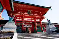 伏見稲荷大社の山門・神門