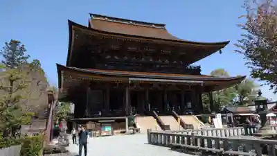 金峯山寺の本殿・本堂
