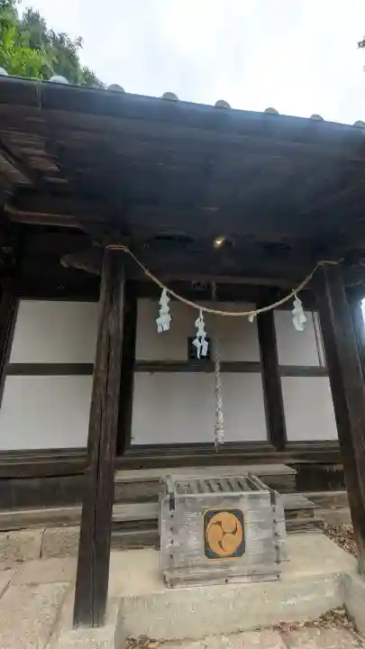 八幡宮の{uncategorized: "未分類", other: "その他", undefined: "問題あり", building: "その他建物", grave: "お墓", sacred_gate: "鳥居", guardian: "狛犬", statue: "像", buddha: "仏像", history: "歴史", nature: "自然", garden: "庭園", animal: "動物", pagoda: "塔", temizu: "手水舎", mountain_gate: "山門・神門", sanctuary: "本殿・本堂", subordinate: "末社・摂社", art: "芸術", scenery: "景色", jizo: "地蔵", ema: "絵馬", goshuin: "御朱印", omikuji: "おみくじ", items: "授与品その他", amulet: "お守り", goshuincho: "御朱印帳", eats: "食事", festival: "お祭り", votive_dance: "神楽", shichigosan: "七五三参", wedding: "結婚式", experience: "体験その他", initially: "初詣", around: "周辺", anti_infection: "感染症対策"}