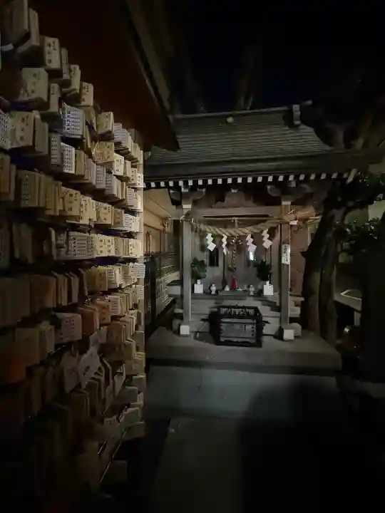 榎大六天神の{uncategorized: "未分類", other: "その他", undefined: "問題あり", building: "その他建物", grave: "お墓", sacred_gate: "鳥居", guardian: "狛犬", statue: "像", buddha: "仏像", history: "歴史", nature: "自然", garden: "庭園", animal: "動物", pagoda: "塔", temizu: "手水舎", mountain_gate: "山門・神門", sanctuary: "本殿・本堂", subordinate: "末社・摂社", art: "芸術", scenery: "景色", jizo: "地蔵", ema: "絵馬", goshuin: "御朱印", omikuji: "おみくじ", items: "授与品その他", amulet: "お守り", goshuincho: "御朱印帳", eats: "食事", festival: "お祭り", votive_dance: "神楽", shichigosan: "七五三参", wedding: "結婚式", experience: "体験その他", initially: "初詣", around: "周辺", anti_infection: "感染症対策"}