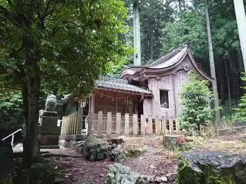 伊弉冊神社の本殿・本堂