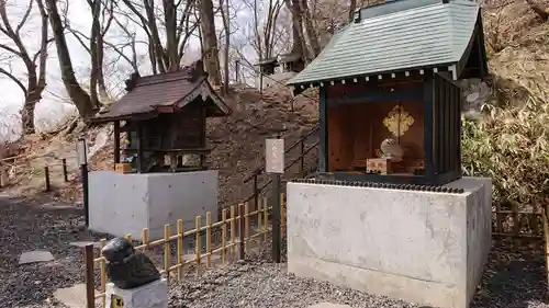 熊野皇大神社の末社・摂社