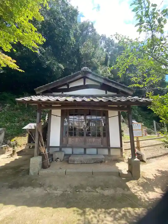 恩徳寺古立石不動明王(岡山県)