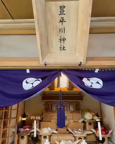 豊平川神社の本殿