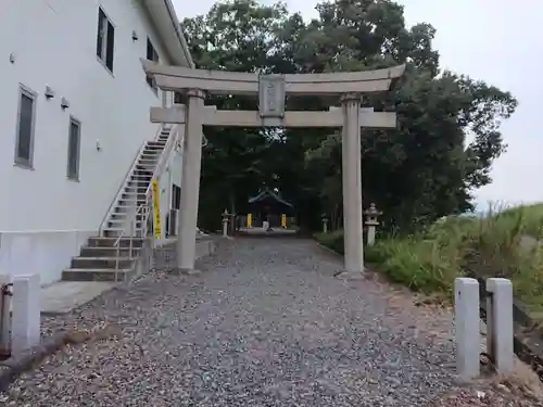 三明神社（神領町）の鳥居