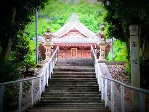 荒太神社の本殿