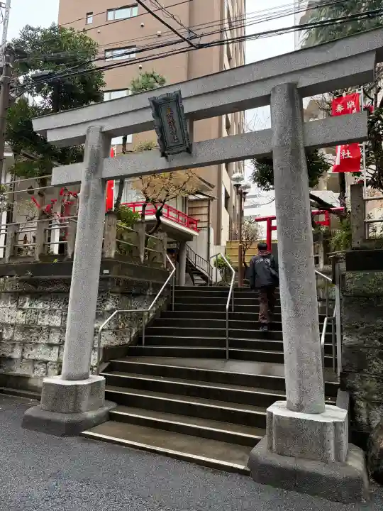 妻戀神社の{uncategorized: "未分類", other: "その他", undefined: "問題あり", building: "その他建物", grave: "お墓", sacred_gate: "鳥居", guardian: "狛犬", statue: "像", buddha: "仏像", history: "歴史", nature: "自然", garden: "庭園", animal: "動物", pagoda: "塔", temizu: "手水舎", mountain_gate: "山門・神門", sanctuary: "本殿・本堂", subordinate: "末社・摂社", art: "芸術", scenery: "景色", jizo: "地蔵", ema: "絵馬", goshuin: "御朱印", omikuji: "おみくじ", items: "授与品その他", amulet: "お守り", goshuincho: "御朱印帳", eats: "食事", festival: "お祭り", votive_dance: "神楽", shichigosan: "七五三参", wedding: "結婚式", experience: "体験その他", initially: "初詣", around: "周辺", anti_infection: "感染症対策"}