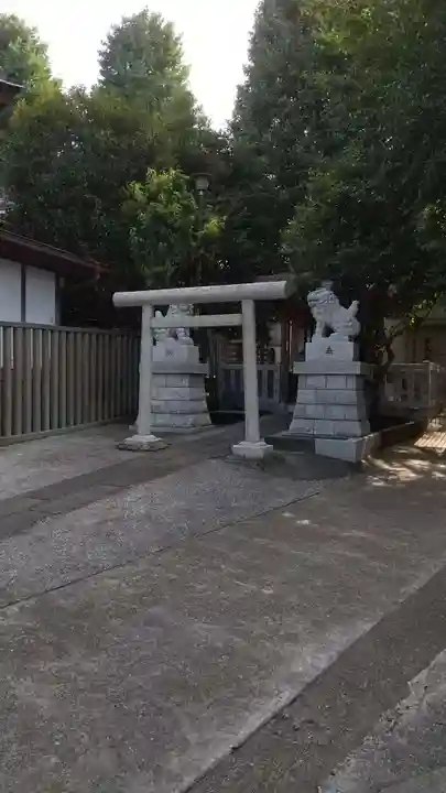 滝野川八幡神社の末社・摂社