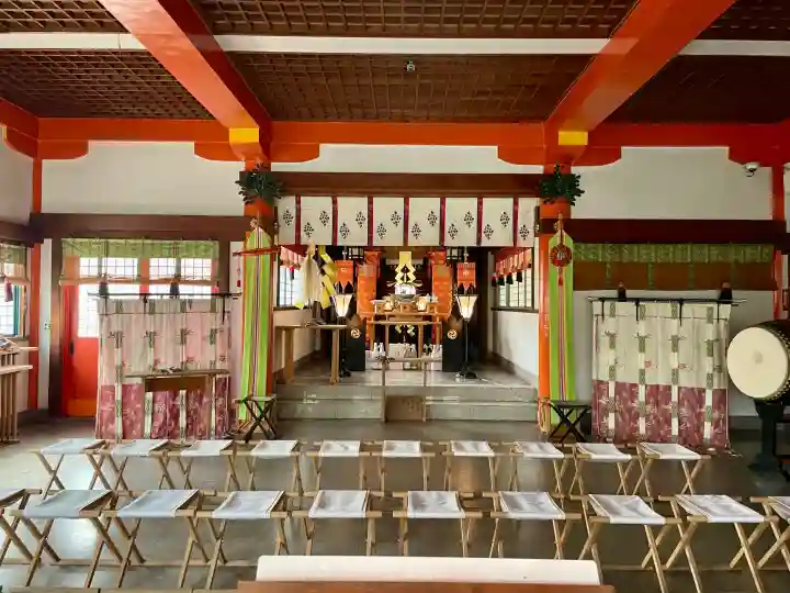 氷川鍬神社の{uncategorized: "未分類", other: "その他", undefined: "問題あり", building: "その他建物", grave: "お墓", sacred_gate: "鳥居", guardian: "狛犬", statue: "像", buddha: "仏像", history: "歴史", nature: "自然", garden: "庭園", animal: "動物", pagoda: "塔", temizu: "手水舎", mountain_gate: "山門・神門", sanctuary: "本殿・本堂", subordinate: "末社・摂社", art: "芸術", scenery: "景色", jizo: "地蔵", ema: "絵馬", goshuin: "御朱印", omikuji: "おみくじ", items: "授与品その他", amulet: "お守り", goshuincho: "御朱印帳", eats: "食事", festival: "お祭り", votive_dance: "神楽", shichigosan: "七五三参", wedding: "結婚式", experience: "体験その他", initially: "初詣", around: "周辺", anti_infection: "感染症対策"}