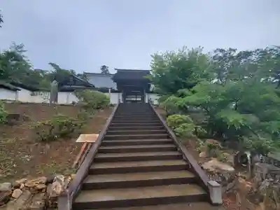 鶏足寺のその他建物