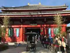 浅草神社の周辺