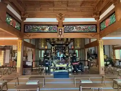 萬福寺の本殿