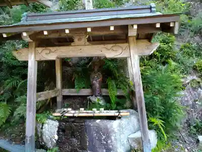 息障寺の手水舎