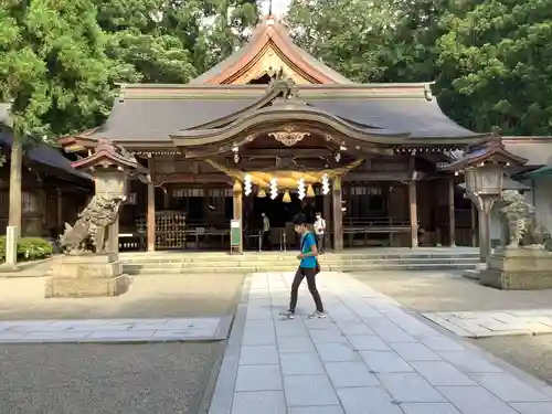 白山比咩神社の本殿