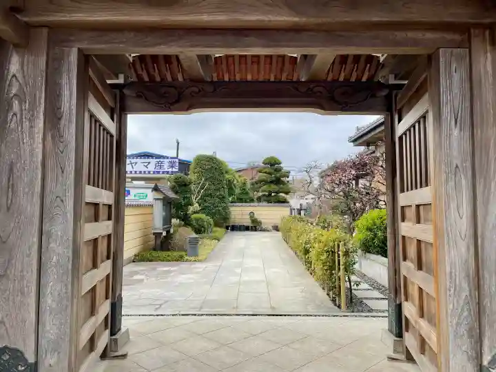 玉蔵院の{uncategorized: "未分類", other: "その他", undefined: "問題あり", building: "その他建物", grave: "お墓", sacred_gate: "鳥居", guardian: "狛犬", statue: "像", buddha: "仏像", history: "歴史", nature: "自然", garden: "庭園", animal: "動物", pagoda: "塔", temizu: "手水舎", mountain_gate: "山門・神門", sanctuary: "本殿・本堂", subordinate: "末社・摂社", art: "芸術", scenery: "景色", jizo: "地蔵", ema: "絵馬", goshuin: "御朱印", omikuji: "おみくじ", items: "授与品その他", amulet: "お守り", goshuincho: "御朱印帳", eats: "食事", festival: "お祭り", votive_dance: "神楽", shichigosan: "七五三参", wedding: "結婚式", experience: "体験その他", initially: "初詣", around: "周辺", anti_infection: "感染症対策"}