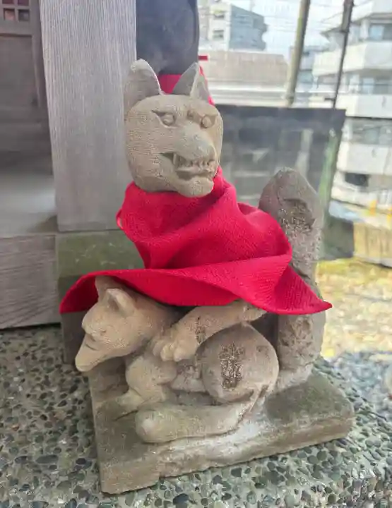 住吉神社の{uncategorized: "未分類", other: "その他", undefined: "問題あり", building: "その他建物", grave: "お墓", sacred_gate: "鳥居", guardian: "狛犬", statue: "像", buddha: "仏像", history: "歴史", nature: "自然", garden: "庭園", animal: "動物", pagoda: "塔", temizu: "手水舎", mountain_gate: "山門・神門", sanctuary: "本殿・本堂", subordinate: "末社・摂社", art: "芸術", scenery: "景色", jizo: "地蔵", ema: "絵馬", goshuin: "御朱印", omikuji: "おみくじ", items: "授与品その他", amulet: "お守り", goshuincho: "御朱印帳", eats: "食事", festival: "お祭り", votive_dance: "神楽", shichigosan: "七五三参", wedding: "結婚式", experience: "体験その他", initially: "初詣", around: "周辺", anti_infection: "感染症対策"}