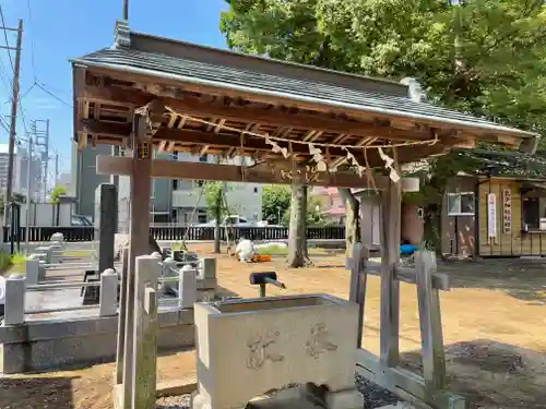 王子神社の手水舎