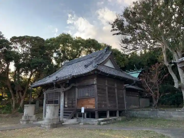 長尾神社の本殿・本堂