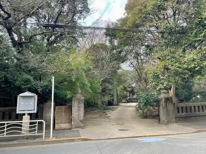 普門院の{uncategorized: "未分類", other: "その他", undefined: "問題あり", building: "その他建物", grave: "お墓", sacred_gate: "鳥居", guardian: "狛犬", statue: "像", buddha: "仏像", history: "歴史", nature: "自然", garden: "庭園", animal: "動物", pagoda: "塔", temizu: "手水舎", mountain_gate: "山門・神門", sanctuary: "本殿・本堂", subordinate: "末社・摂社", art: "芸術", scenery: "景色", jizo: "地蔵", ema: "絵馬", goshuin: "御朱印", omikuji: "おみくじ", items: "授与品その他", amulet: "お守り", goshuincho: "御朱印帳", eats: "食事", festival: "お祭り", votive_dance: "神楽", shichigosan: "七五三参", wedding: "結婚式", experience: "体験その他", initially: "初詣", around: "周辺", anti_infection: "感染症対策"}