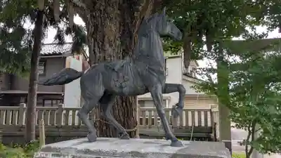 大木白山社の像