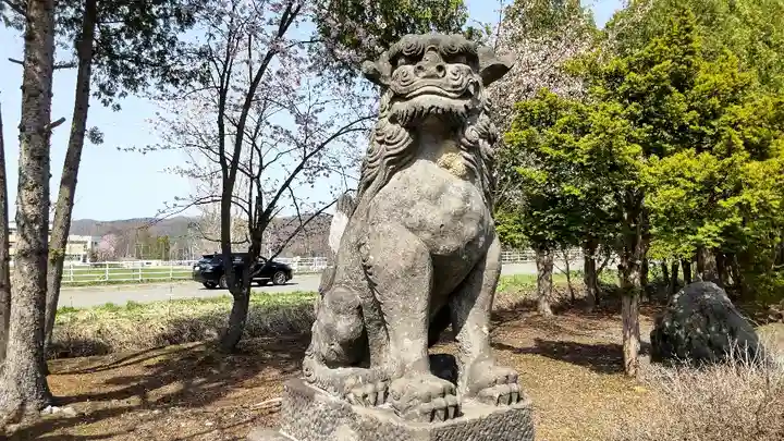 上芦別神社の狛犬