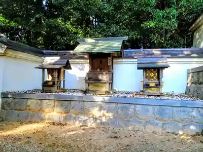 神明社(三ツ屋神明社)の末社・摂社
