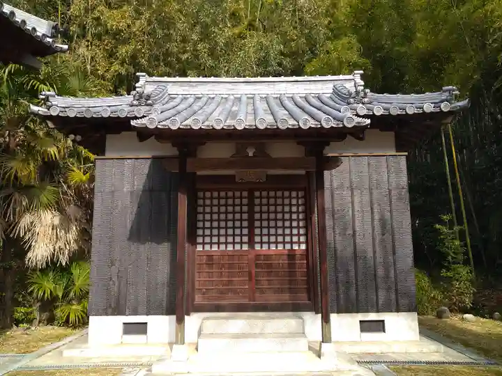 駕龍寺の末社・摂社