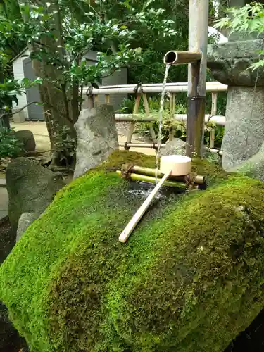 紅葉八幡宮の手水舎