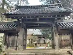 西明寺の山門