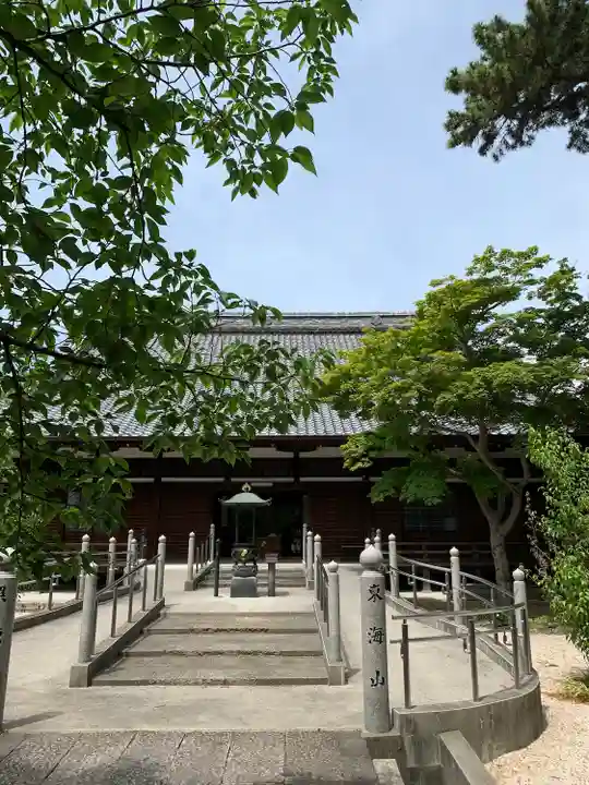 照源寺の本殿・本堂