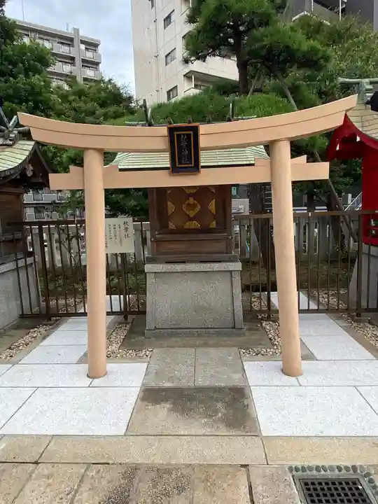 鶴見神社の末社・摂社