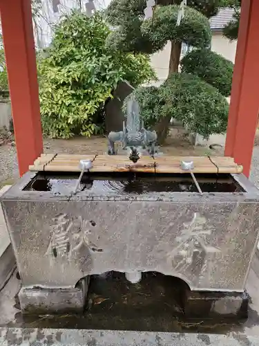 一瓶塚稲荷神社の手水舎